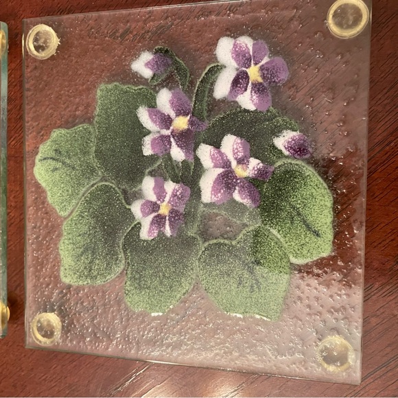 Set of 4 Folio Art Glass Coasters With Violets - Picture 3 of 9